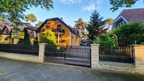 Siofok Aranypart House | Ágnes Vendégházak Siófok-apartman 1