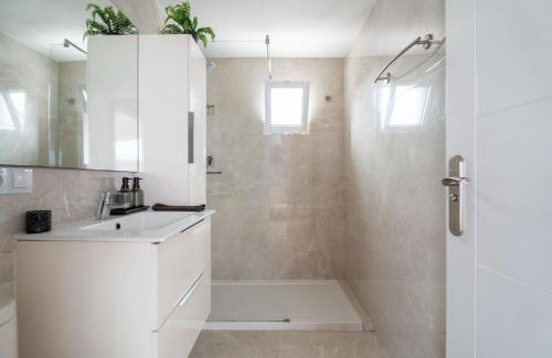 Costa Adeje Apartment | Ático Con Barbacoa y Terraza Exclusiva.