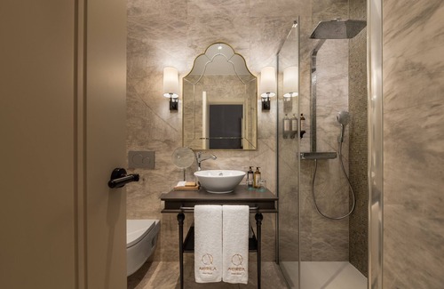 Old Town Hotel | Áurea Casa Palacio Sagasta By Eurostars Hotel Company