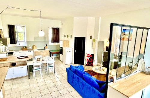 Etel Apartment | Étel - Appart T3 de 82 m² avec parking sécurisé - FR-1-479-230