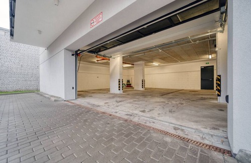 Lodz Apartment | Łódź Prestige Suites - 64m2, Parking, Office Room by Rentujemy