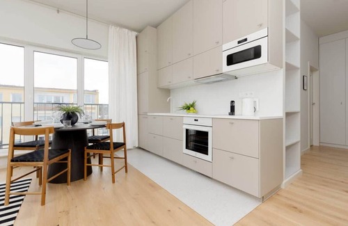 Grochow Apartment | Żółkiewskiego 7 | Elegant Apartment | Balcony