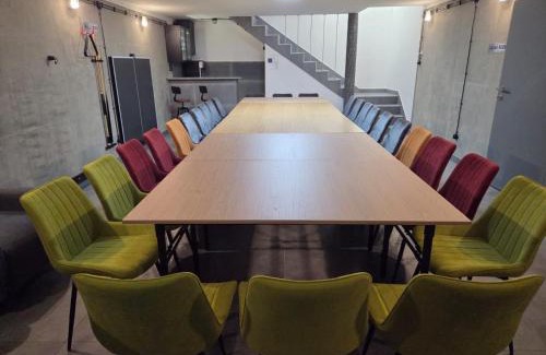 Gilowice House | Żywiec Holidays - apartamenty i pokoje - Sauna - Game Room - Gry TV Play Station, bilard, lotki, piłkarzyki - sala integracyjna - możliwość zorganizowania przyjęcia nawet dla 27 osób