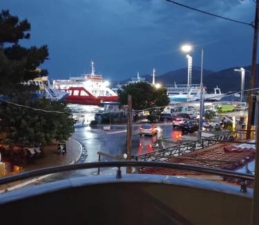 Megalos Prinos Apartment | ΘωΜΑΙΣ