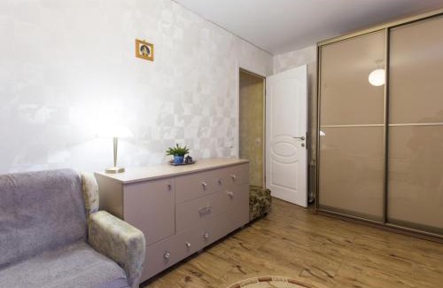 Dzerzhyns'kyi District Apartment | Апартаменты возле метро Ботанический сад