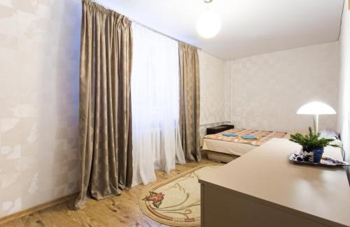 Dzerzhyns'kyi District Apartment | Апартаменты возле метро Ботанический сад