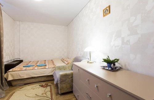Dzerzhyns'kyi District Apartment | Апартаменты возле метро Ботанический сад