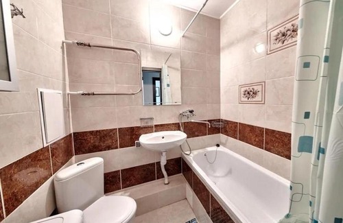 Omsk Apartment | Апартаменты Чей чемодан-1к