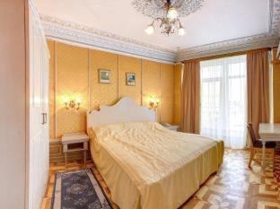Lypky Hotel | Готель Дніпро