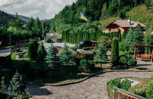 Zhdeniyevo Apartment | Готель Жди ня Єво instagram zhdenievo hotel