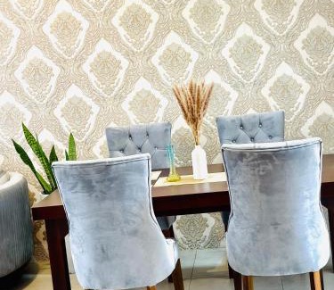 Rathmalana Villa | дом любви (House Of Love)