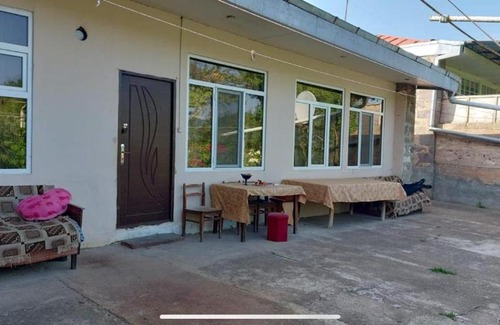 Tatev Bed & Breakfast | Дом отдыха Каринэ