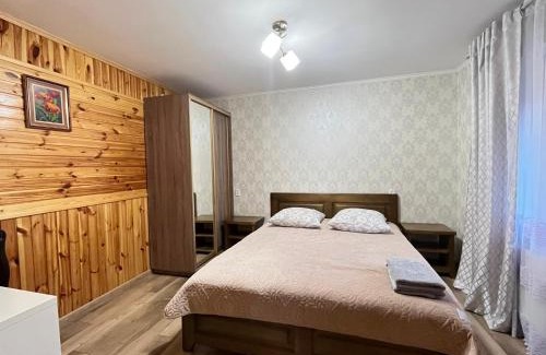 Slavske House | Захід сонця