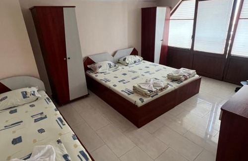 Ravda House | Йоана