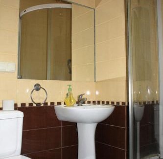 Petrovskoye Apartment | Комната гостиничного типа, Алчевских 24