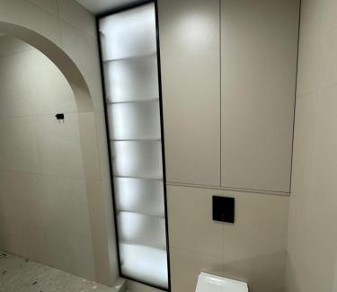 Cherkasy Apartment | Крута студія в самому центрі Черкас з панорамним видом на Дніпро, світло не вимикають!