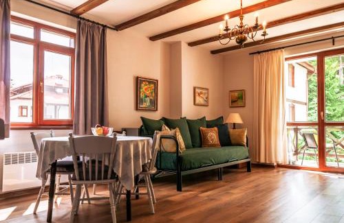 Smolyan Apartment | "Моето Любимо Място", Смолянски езера - "My Favorite Place", Smolyan lakes