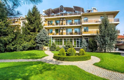 Parvenets Hotel | Парк-Хотел Клементина
