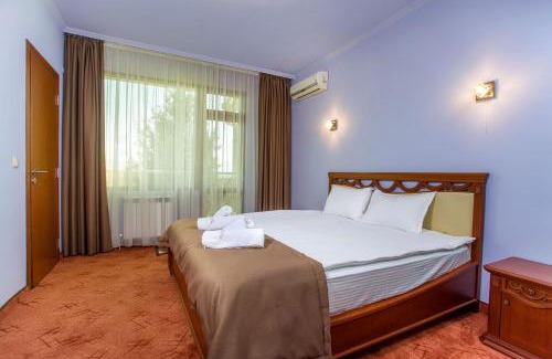 Parvenets Hotel | Парк-Хотел Клементина