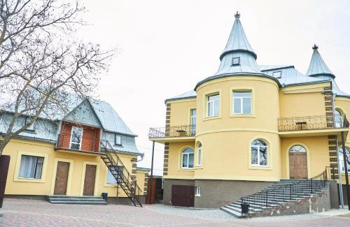 Malekhiv Hotel | Приватна садиба Фортеця Малехів