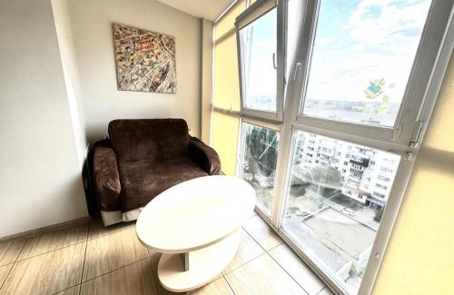 Petrovskoye Apartment | Просторная квартира в центре города