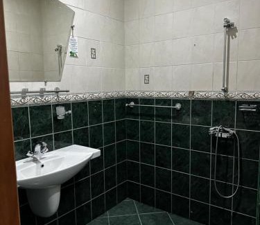 Teteven Hotel | Семеен хотел МАКСИМ
