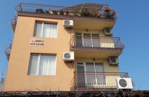 Primorsko House | Твоето място за морска почивка е Zora-Guest house