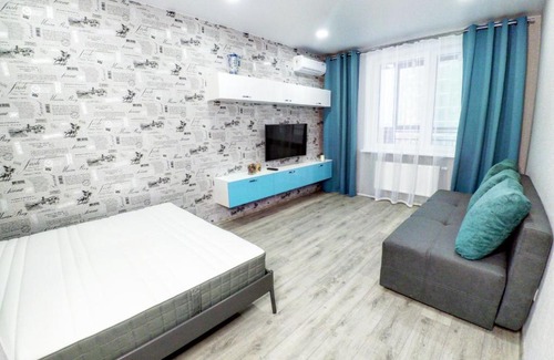 Sovetsky City District Apartment | Уютные апартаменты у метро Родина 24в