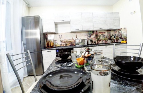 Sovetsky City District Apartment | Уютные апартаменты у метро Родина 24в