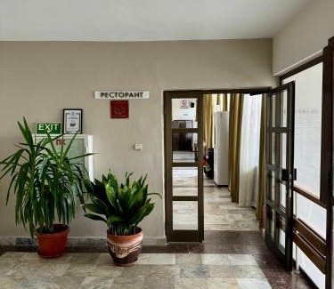 Tundzha Hotel | Хотелски комплекс Ямболен