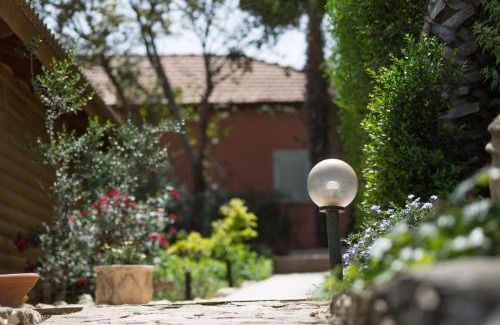 Ramot Naftali Bed & Breakfast | אביב בכרם - בקתות כפריות מקסימות עם ג'קוזי מול נוף מדהים