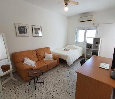Netanya Apartment | דירת סטודיו מרווחת במרכז העיר נתניה