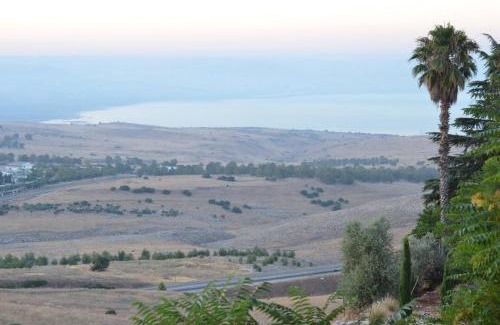 Nof Kinneret Villa | וילה פינתית עם נוף פאנורמי לכנרת