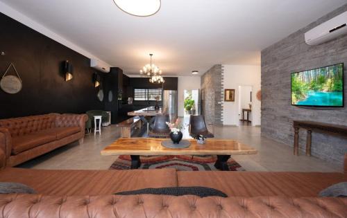 Vered Hagalil Villa | ויקטוריה - ווילה מהממת עם ממ"ד ובריכה פרטית בכלנית