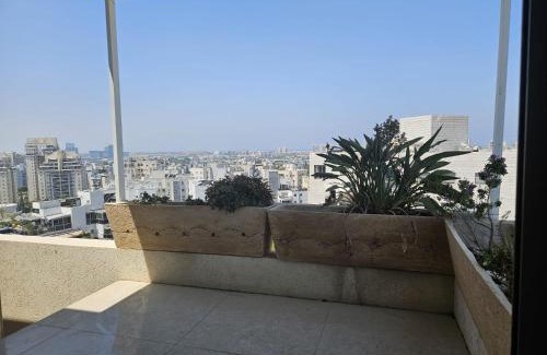 Holon House | חדר או חדרים יחיד או זוגי, אפשרות שילובים, חולון
