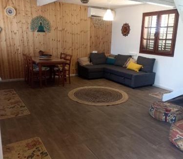 Arad Cabin | חלון למדבר