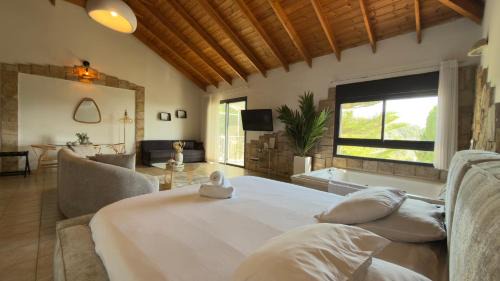 Safed House | נוף בראשית - Boutique Suites