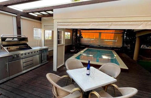 Hadera Cabin | צימר מתחם בילוי