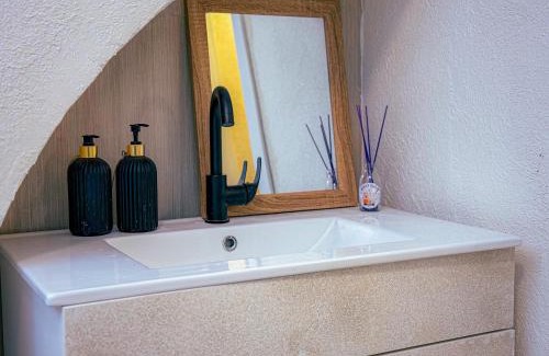 Jerusalem Apartment | רוגע בירושלים