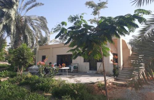 Al-Maghtas House | استراحة الباشا albash farm stay