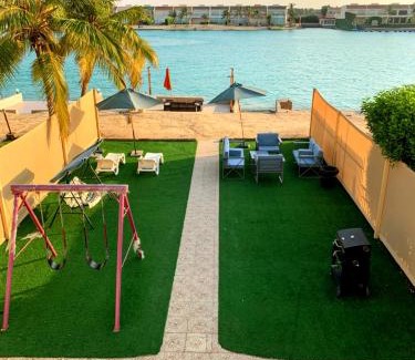 Durrat Al-Arous Villa | درة العروس فيلا البيلسان الشاطي الازرق