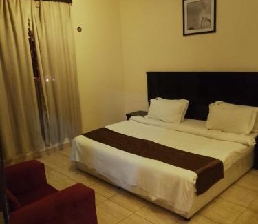 Ar Rass Apartment | روما للشقق المفروشة الرس