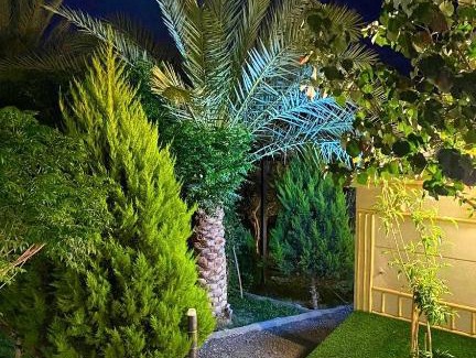 Gurayat Ski Chalet | شالية الياسمين