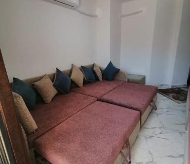 Port Said Apartment | شالية فندقي غرفة ورسيبشن وحمام ومطبخ مكيف بالكامل بورتو سعيد Porto Said