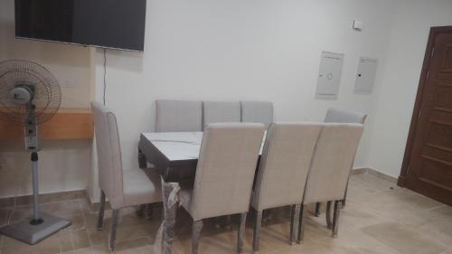 Al Alamayn Apartment | شاليه بالحى الاتينى غرفتين مفروش جديد بعدد 2 تكييف متنقل