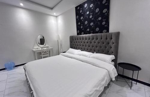 Al Wahah Apartment | شقة رواق اربع غرف نوم بصالة انيقة