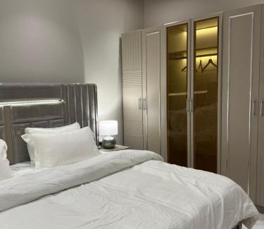 Al Wahah Apartment | شقة فندقية غرفة نوم بمجلس استرخائي