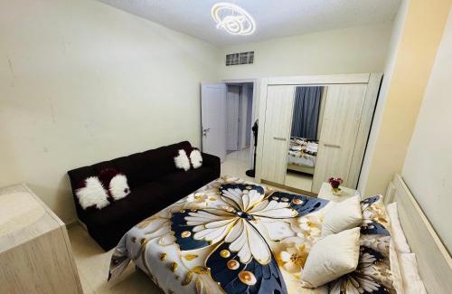 Al Majaz Apartment | شقة لك بل كامل غرفة وصالة