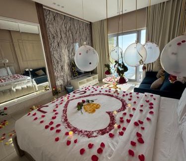 Ash Shati Apartment | شقق بإطلالة بحرية في برج داماك جدة
