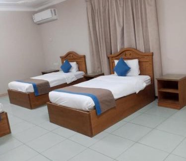Riyadh Apartment | شقق مخدومة علي طريق خريص الرياض